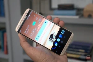 Read more about the article ZTE’s Axon 7 is a $450 alternative to pricey Android flagships